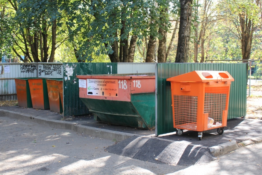 В Ставрополе места для сбора отходов приводят в соответствие с новыми требованиями.
